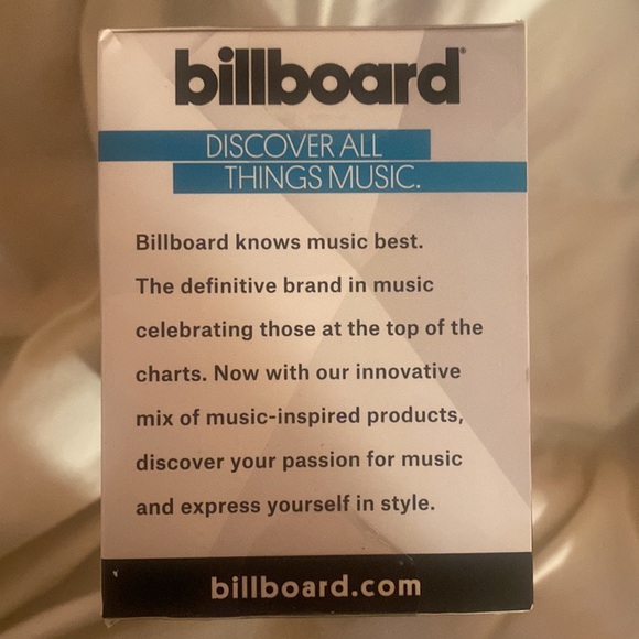 💥HOST PICK💥**NEW** Billboard Water Resistant Wireless Speaker Model BB2833 - Picture 4 of 4